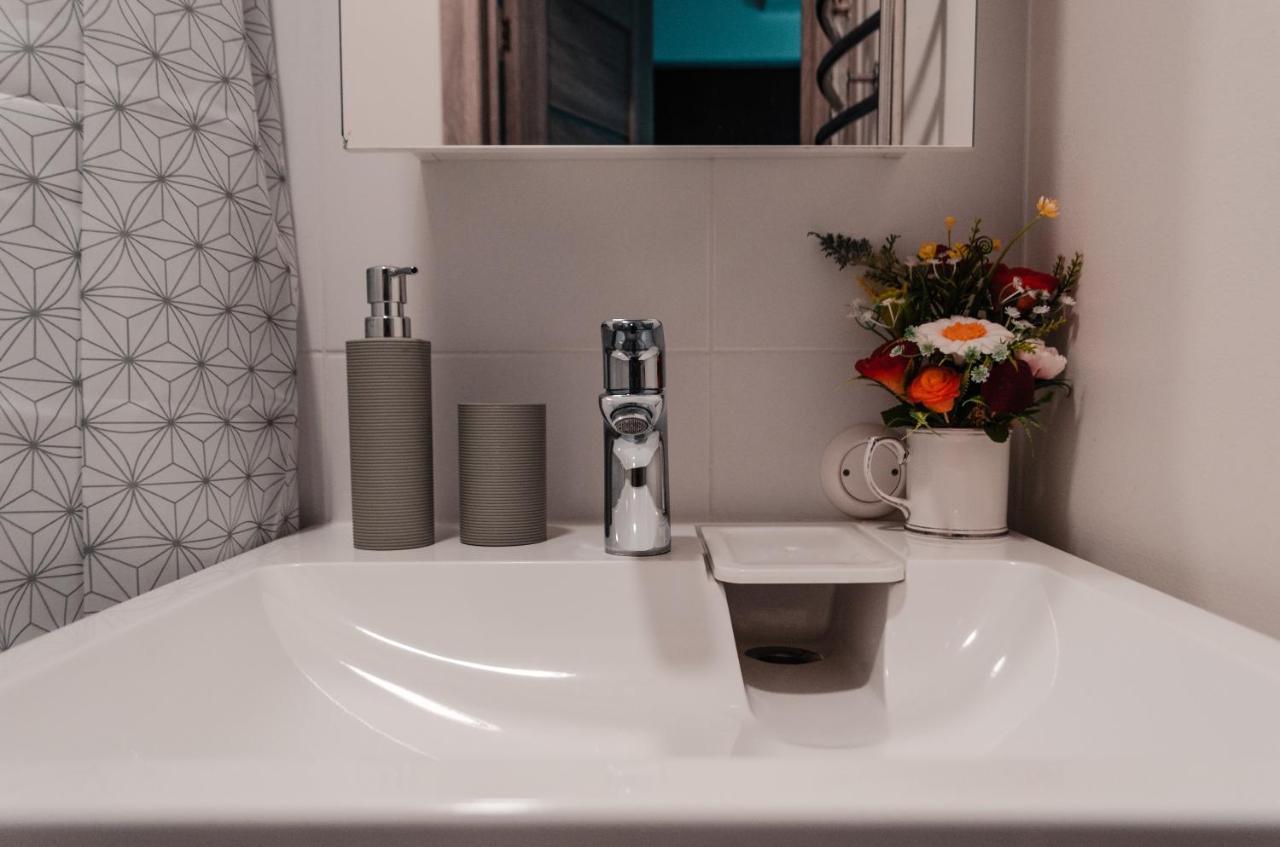 Rigas Ielas Apartamenti 1 Appartement Valmiera Buitenkant foto